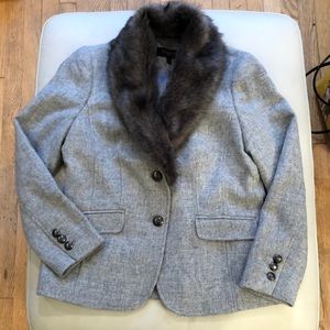 Talbots light gray tweed blazer with removable faux fur collar